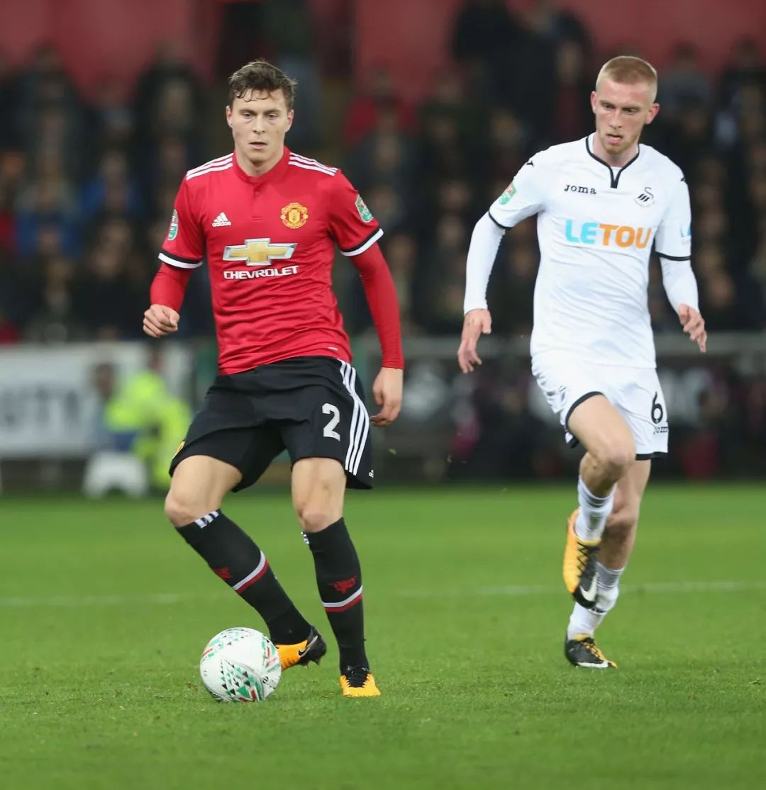 则显现出他 则显现出他