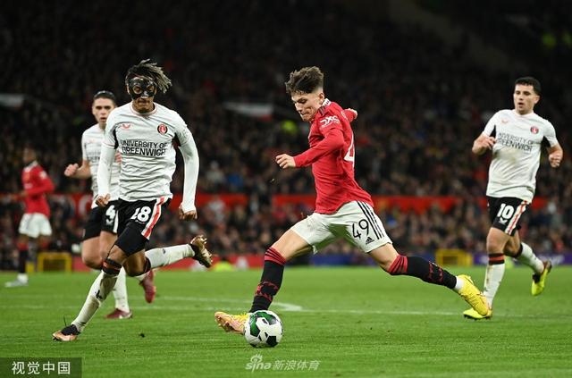 更承载着摩 更承载着摩