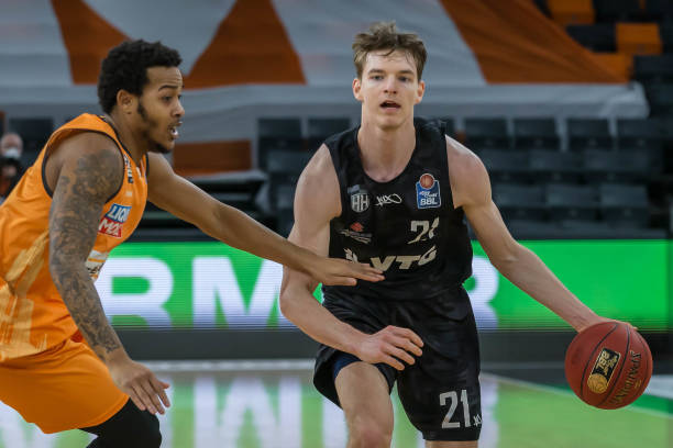 了全新战术 了全新战术